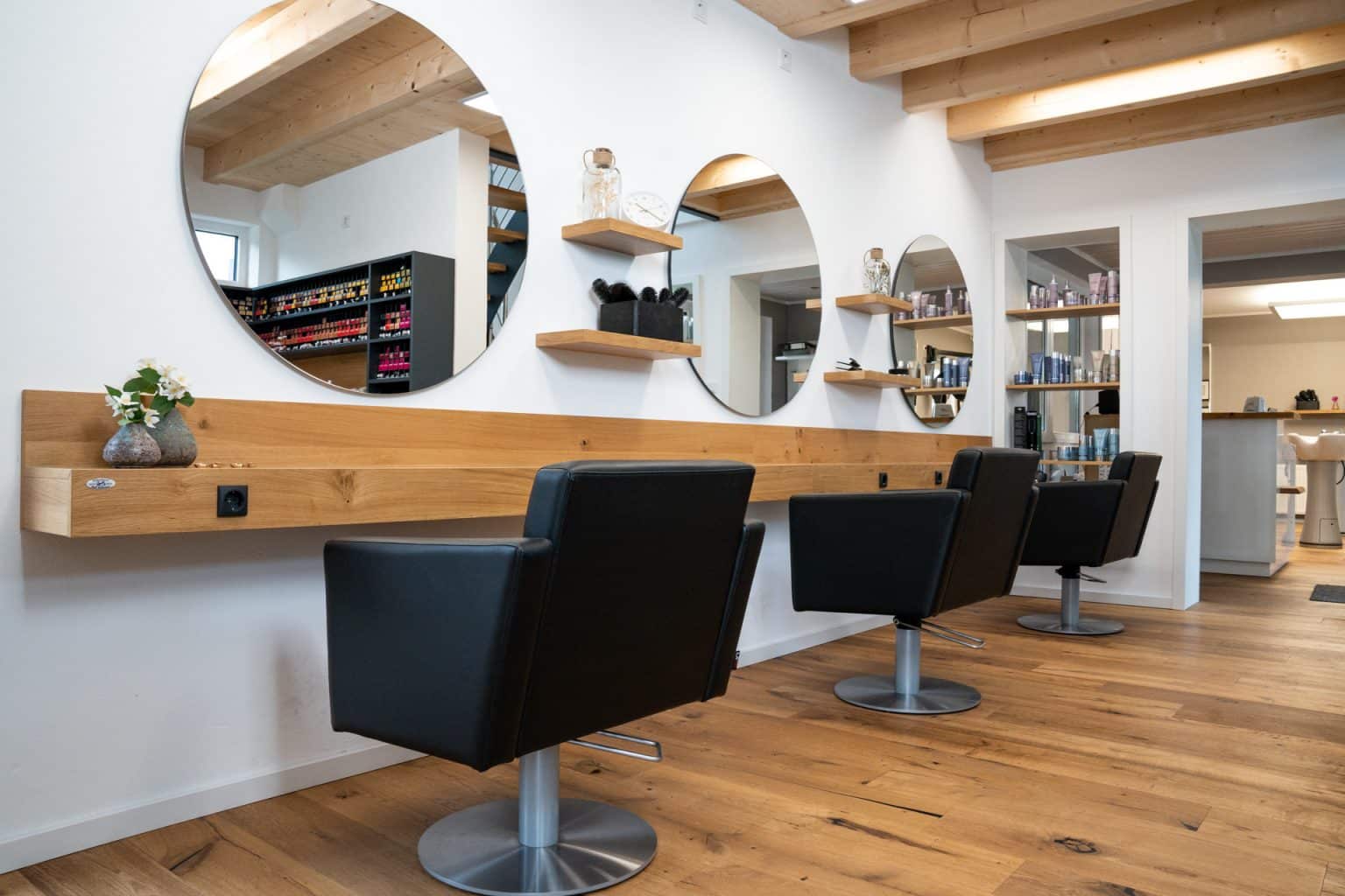 Silvias Haartreff in Bürgeln8